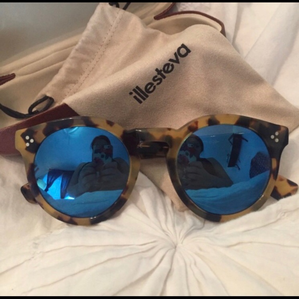 Illesteva Leonard 2 Sunglasses
